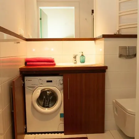 My Place In * Πόζναν